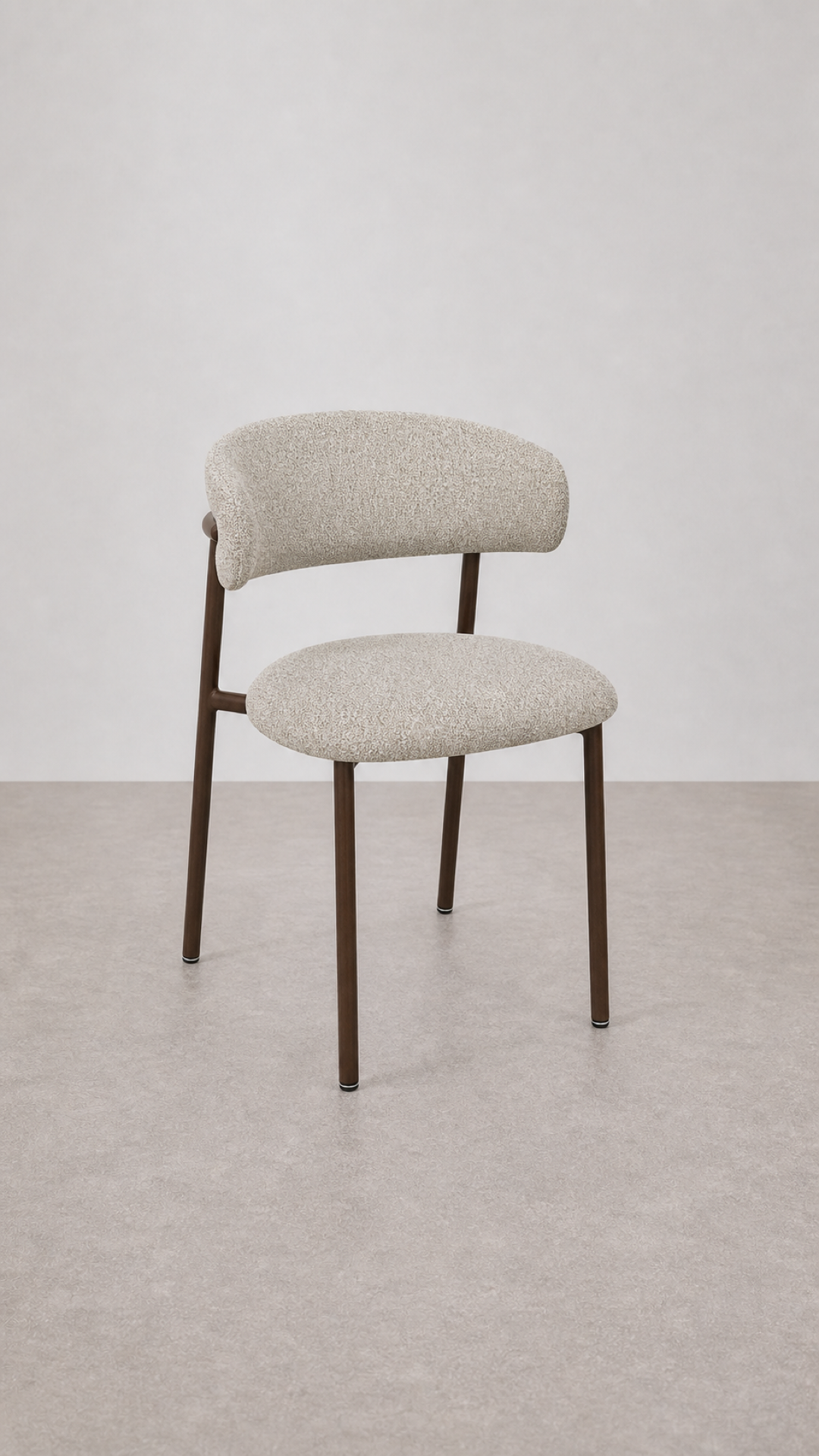 ARIA Chaise 01-ARIA-chaise-tissu-beige-pieds-noyer-main-backdrop-ia-1080x1920 Oona Mobilier