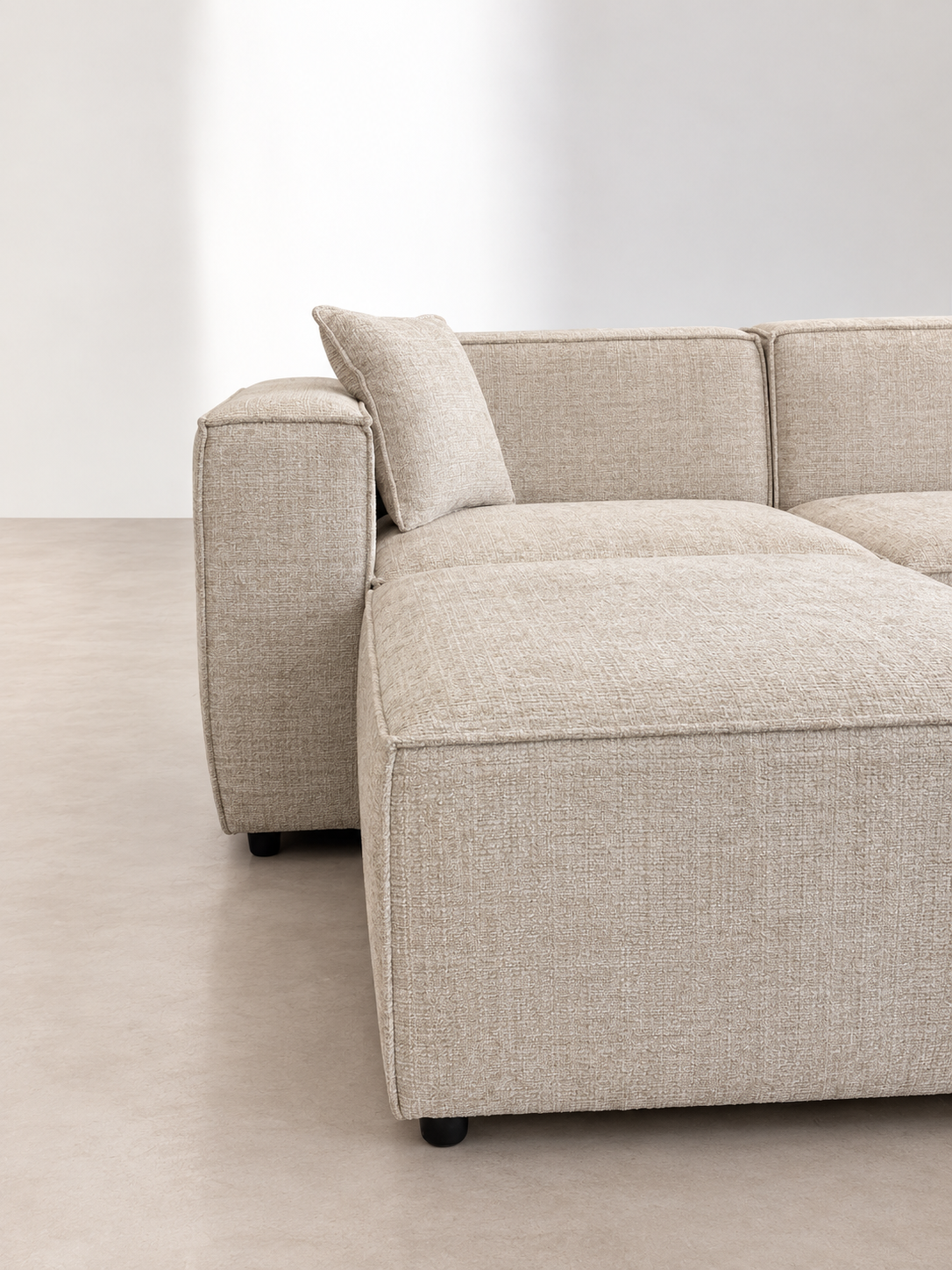 Canapé modulable Elio 3 places avec pouf – Tissu chiné beige Canapés 098F55EA-22F9-4DDA-831D-4F3FF51FE4DB Oona Mobilier