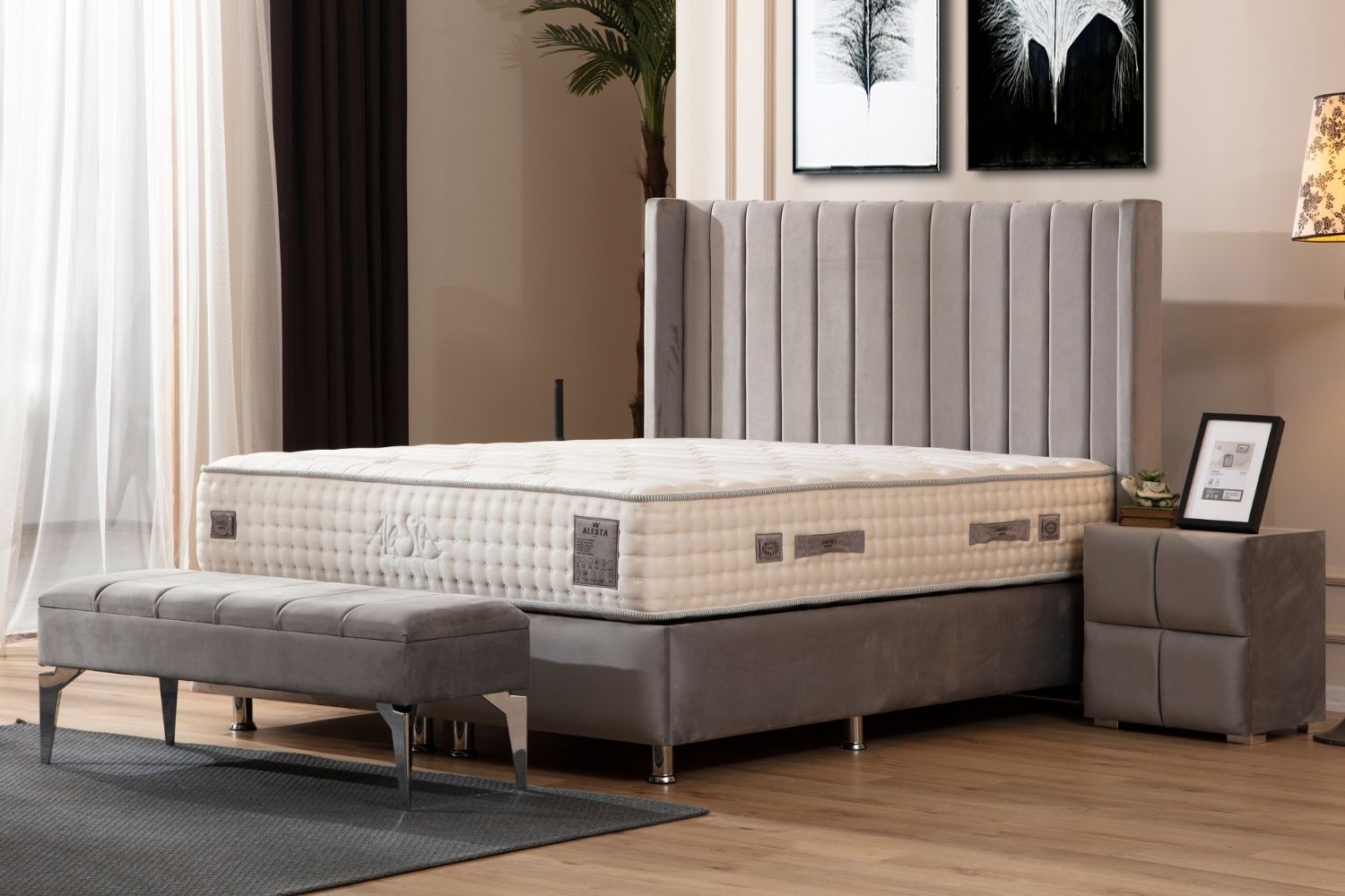 Lit coffre velours gris 141_81d38691-7c1c-4b76-8504-193b69aae96a Oonamobilier