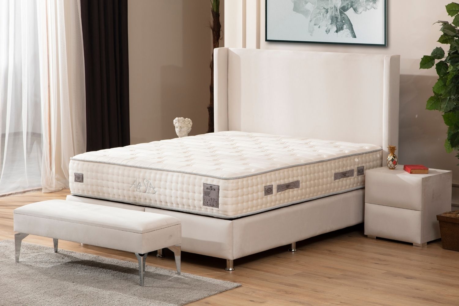 Lit coffre velours blanc écru 167_eb283858-5617-4c97-b3ee-26fb18569030 Oonamobilier