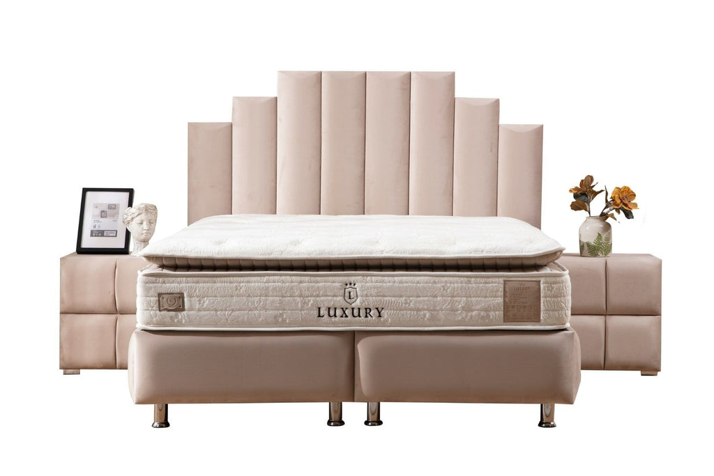 Lit coffre velours beige 189_82ed52a7-bc6e-4a04-8e0a-d811c8faf484 Oonamobilier