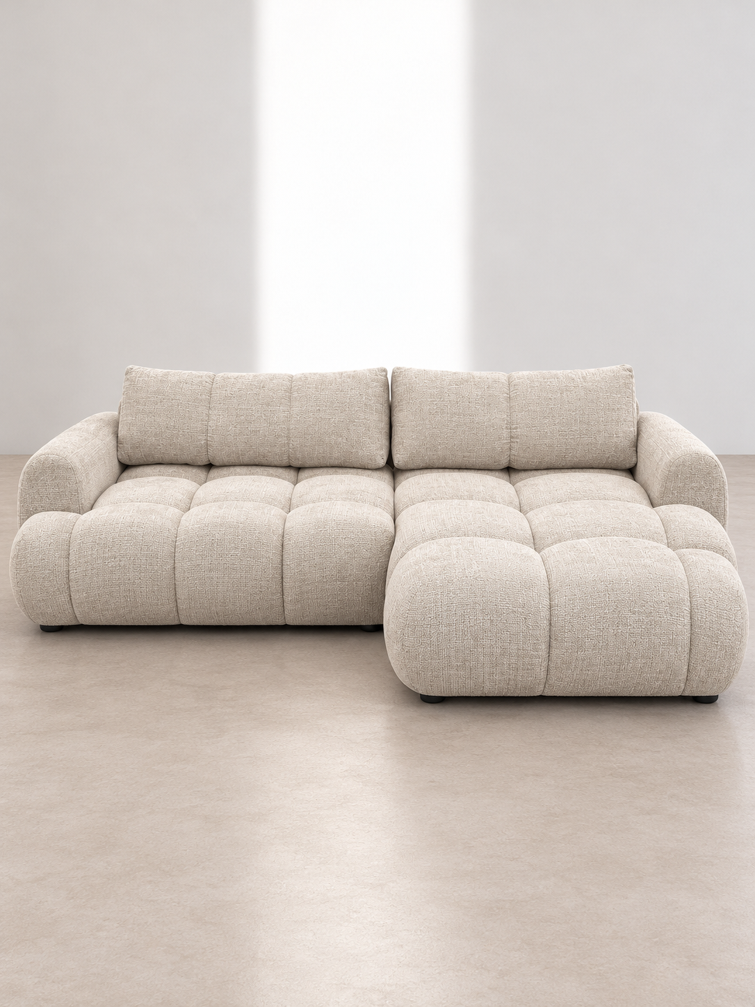 Canapé d'angle convertible Noa – Tissu beige capitonné avec coffre de rangement Canapés 1C0094A5-8116-4B71-9B43-7A22391687CC Oona Mobilier