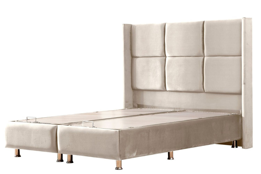 Lit coffre velours beige 210_d8c18e1f-e0a3-4c9a-98e4-a73837f761bf Oonamobilier