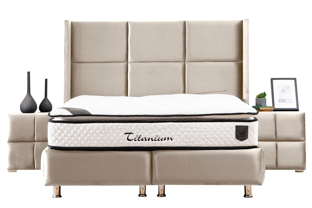 Lit coffre velours beige 212_6b71c115-6513-4771-a499-7fe427a86cc7 Oonamobilier