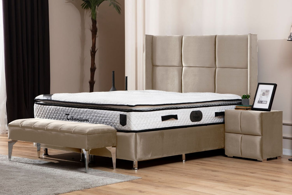 Lit coffre velours beige 214_9f981203-7cac-4bed-907f-47a126075000 Oonamobilier