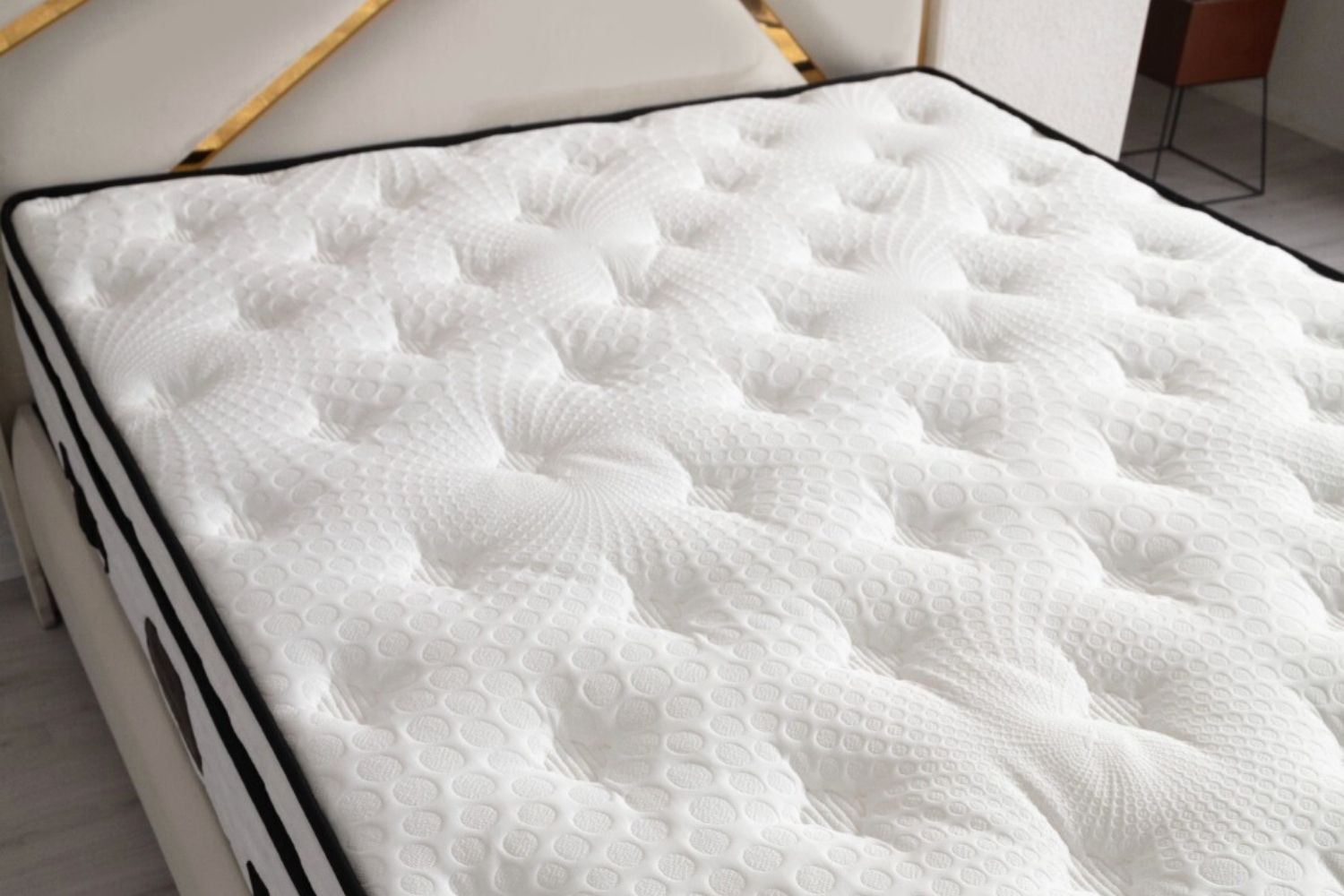 Lit coffre velours beige clair 239_70ac9812-afe8-43f6-8050-a13af916c93e Oonamobilier