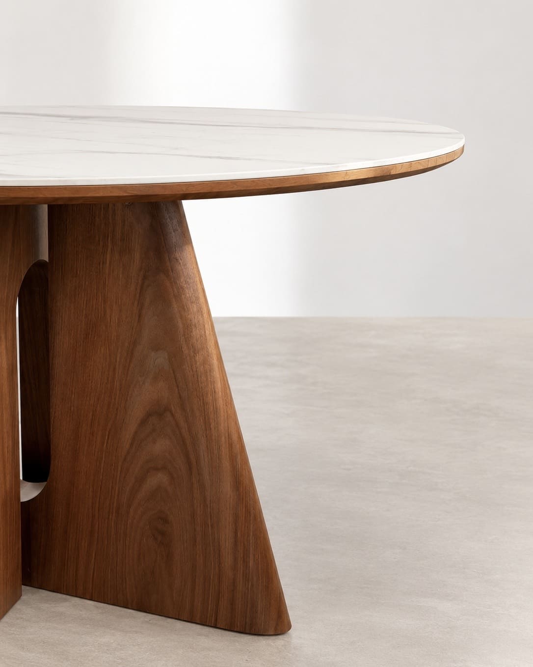 HOLVI Table à manger 8388978C-E67C-43A0-B6B8-3AD9B92FA2FA Oona Mobilier