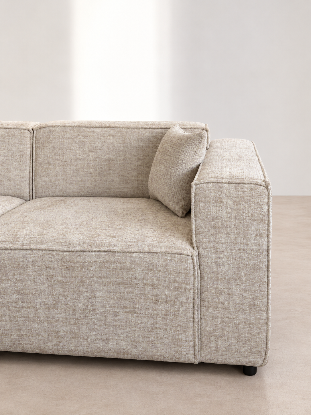 Canapé modulable Elio 3 places avec pouf – Tissu chiné beige Canapés C97CA6A3-676B-4BE2-ADA7-D936DB0D1B0D Oona Mobilier