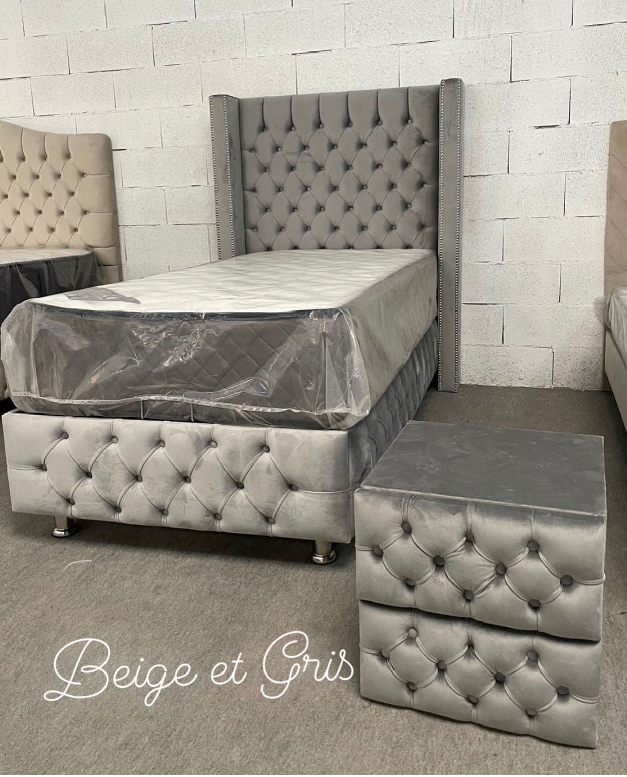 Lit coffre enfant velours gris WhatsAppImage2022-09-22at16.30.44 Oonamobilier